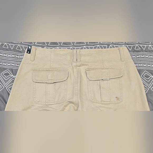 Abercrombie Bootcut Khaki Pants Size 8L - Picture 4 of 8